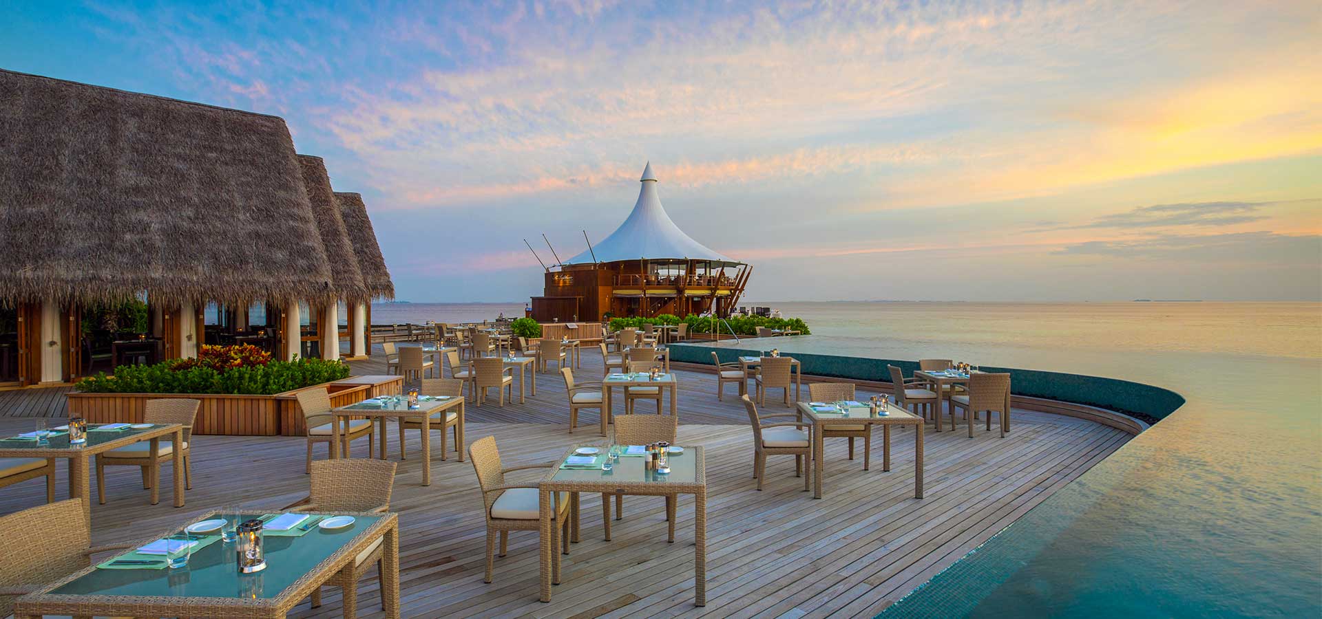 Baros-Maldives-Restaurant-dining-11-1