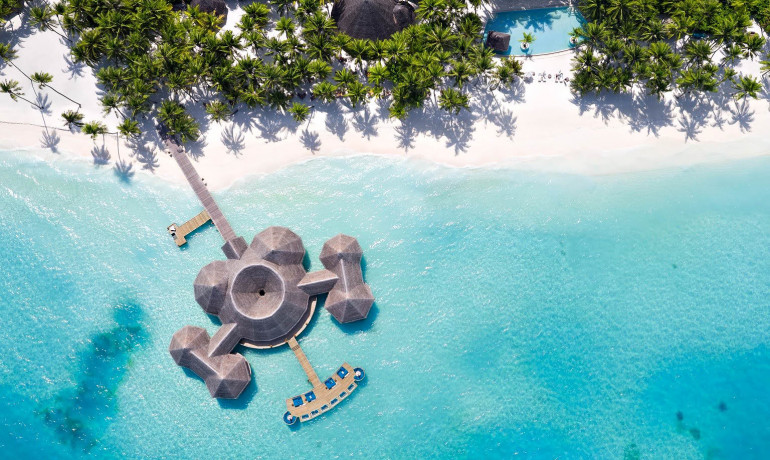 By The Sea and Overwater Bar: Gili Lankanfushi's Greatest Pleasures