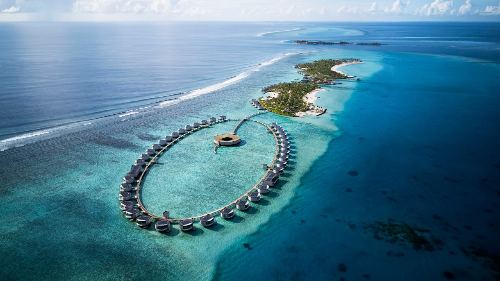The-Ritz-Carlton-Maldives-Fari-Islands-Aerial-1