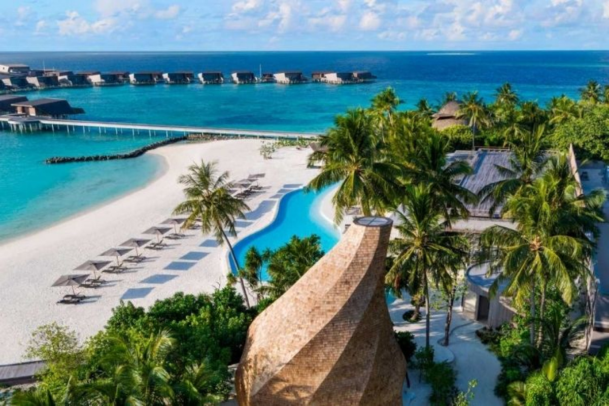 The-St.-Regis-Maldives-Vommuli-Resort-2-1200x800-1