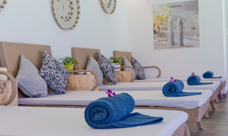 Indulge in a holistic wellness experience at Grand Park Kodhipparu